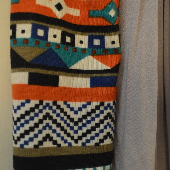 Aztec Sleeve Cardigan - Picture 3 of 4